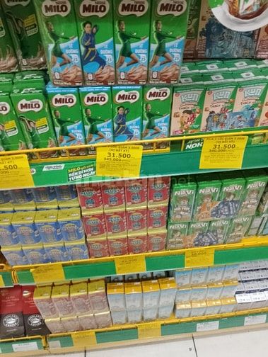 CHI NHÁNH CỬA HÀNG TIÊU DÙNG, MỸ PHẨM TUYỂN NV BÁN HÀNG, PHỤ KHO