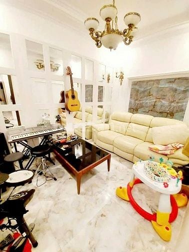 Kẹt vốn KD bán nhà Ngô Gia Tự, p.4, Quận 10. Giá 2,75 tỷ/60m2, đường5m
