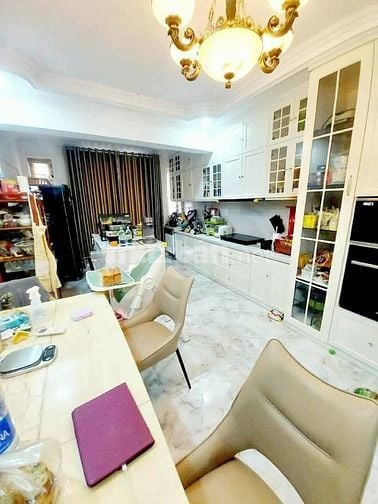 Kẹt vốn KD bán nhà Ngô Gia Tự, p.4, Quận 10. Giá 2,75 tỷ/60m2, đường5m