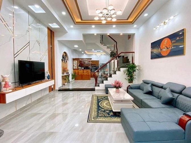 Đi nước ngoài định cư bán gấp nhà ở đường Nguyên Hồng, phường 1, quận 