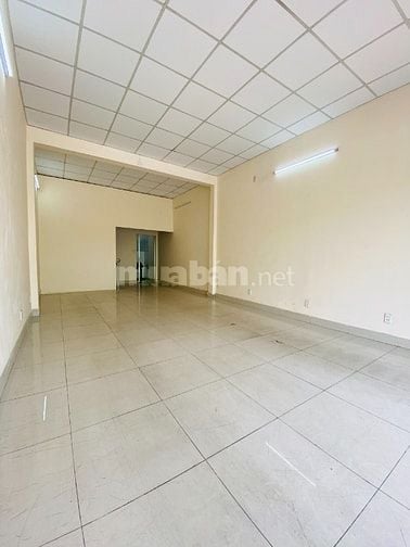 Cho Thuê Nhà Mặt Tiền 500 CỘNG HOÀ, 63m2(4.2x15), Ngay Toà Nhà E.Town