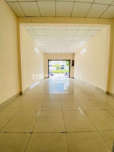 Cho Thuê Nhà Mặt Tiền 500 CỘNG HOÀ, 63m2(4.2x15), Ngay Toà Nhà E.Town