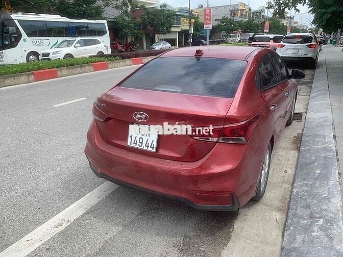 Hyundai Accent 2019 1.4 AT - 90000 km