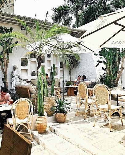 BIỆT THỰ PHÁP... 25B Tú Xương, Q. 3 - 330m2 (10 x 33m) - HĐT 280Tr/Th