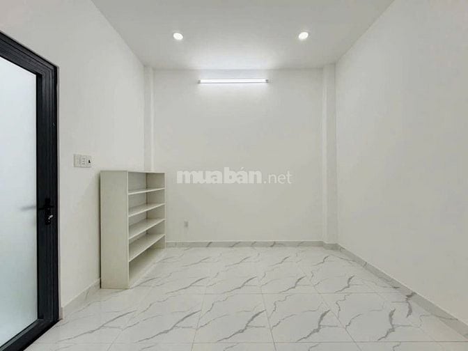 Đi nước ngoài định cư bán gấp nhà ở đường Chợ Lớn, phường 11, quận 6, 