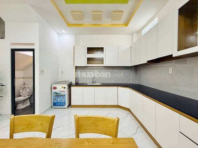 Đi nước ngoài định cư bán gấp nhà ở đường Chợ Lớn, phường 11, quận 6, 