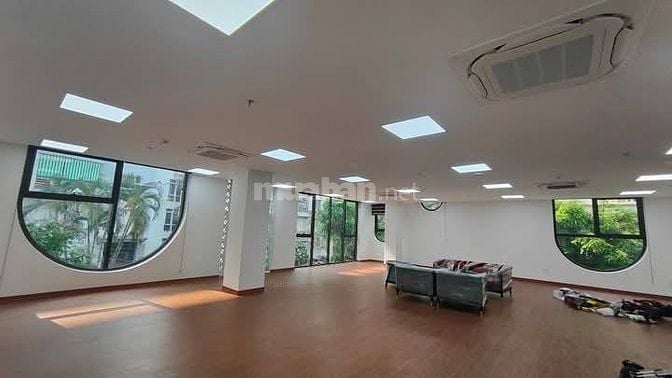 Bán Toà Nhà Dịch Vọng Hậu, Cầu Giấy 186m, 8 tầng, mt 15m, giá 150 tỷ