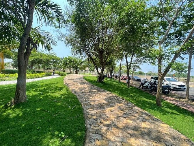 BÁN GẤP LÔ ĐẤT MẶT TIỀN ĐƯỜNG NHỰA 12M-SÁT TTHC BÀU BÀNG,GIÁ CHỈ 850TR