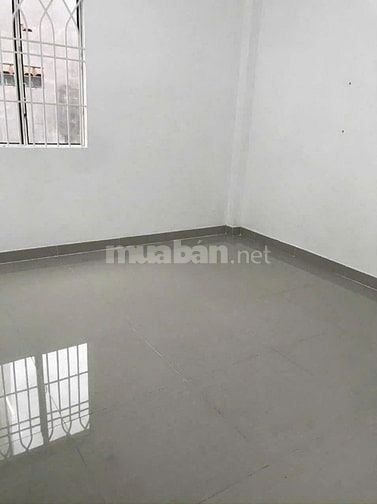 Bán nhà 2 tầng gần ngã tư Nguyễn Văn Trỗi-Huỳnh Văn Bánh, 41m2, 5.8 ty