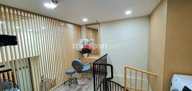 Bán shophouse đang sẵn hợp đồng thuê 2 năm