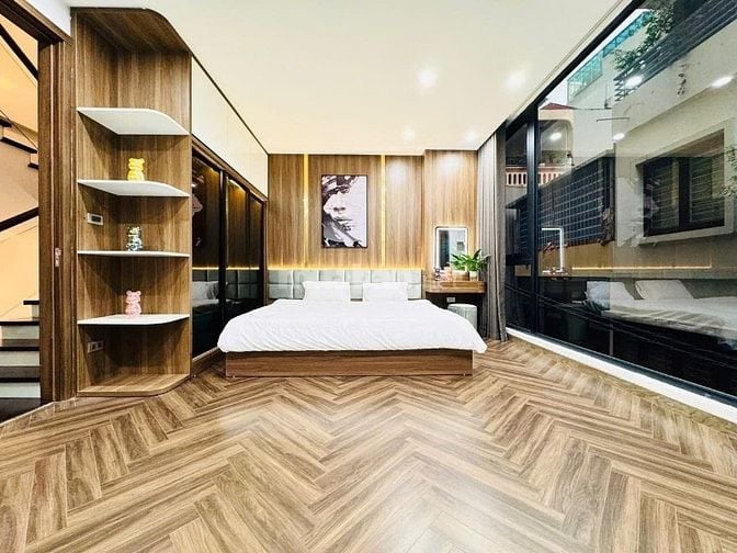 PHÂN LÔ ÔTÔ TRÁNH GARA 7 CHỖ NGÕ HỘ KHẨU NGÕ 126 HOÀNG VĂN THÁI 