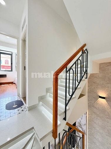 Ngộp! Bán gấp nhà 53m², xây 3 tầng, đường Nguyễn Văn Luông, P12, Q6