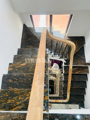 Nguyễn Chí Thanh Đống Đa 6 tầng thang máy ôtô  đỗ cửa 23 tỷ 