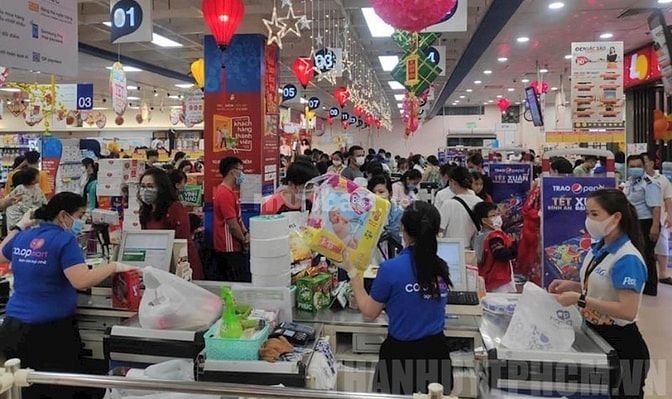 MÙA HÈ ĐẾN! HỆ THỐNG SIÊU THỊ TUYỂN GẤP NHÂN SỰ ĐI LÀM Ở TP.HCM
