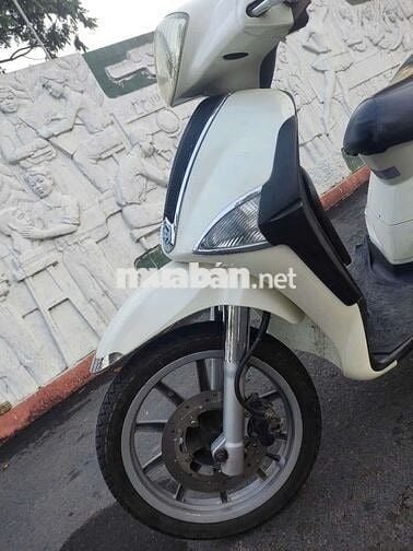 Kẹt tiền cần ra đi Piago Liberty