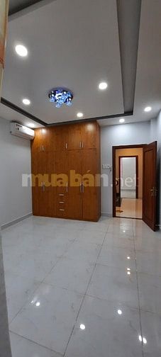 Bán gấp nhà trệt 2lầu đường 5 linh xuân thủ đức ,Lh : 0909428959.