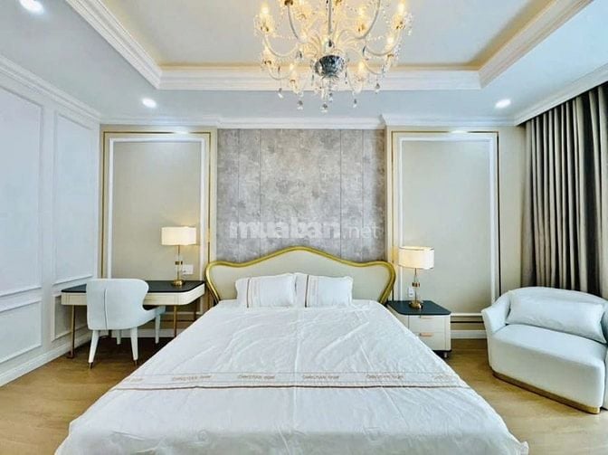 Bán gấp nhà ở đường Phạm Văn Chí, phường 8, quận 6, giá 2 tỷ 450 triệu