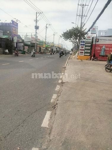 Bán Nhà Mặt Tiền Chợ Bình Chánh Cho Thuê 9tr/tháng, SHR, Giá 580Tr