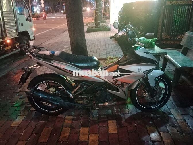 Em cần đổi xe tay ga nên ra đi em nó