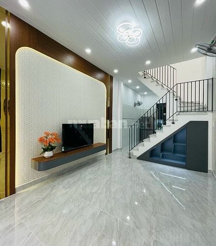 Bán nhà 46,6m2 giá 2 tỷ 290 triệu đường Nguyễn Văn Công, P3, Gò Vấp