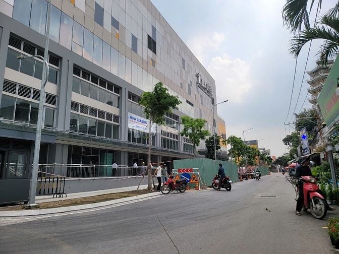 Chuyển nhượng bất động sản nhà phố đường Phan Huy Ích, Q.Gò Vấp.