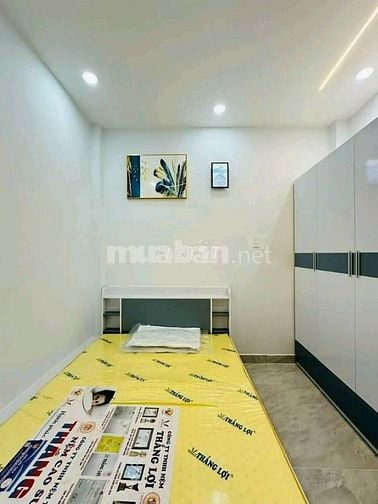 Trả 1 tỷ nhận nhà 39m² Vũ Tùng gần UBND phường 2. Hẻm 5m,sổ hồng riêng