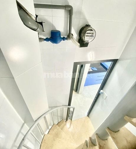 Bán nhà đường Hồ Thị Kỷ, Phường 1, Quận 10, khu chợ đêm, DT 4x5,5m, 