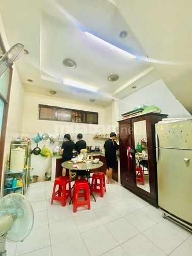 Bán Nhà Hẻm Xe Hơi - Đường Nguyễn Hữu Cảnh - Diện Tích : ( 7 x 14 ) m 