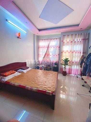 Bán Nhà Riêng tại Nguyễn Thị Thập, 3,6 tỷ, 60m2, 5PN + 6WC, Q7, HCM