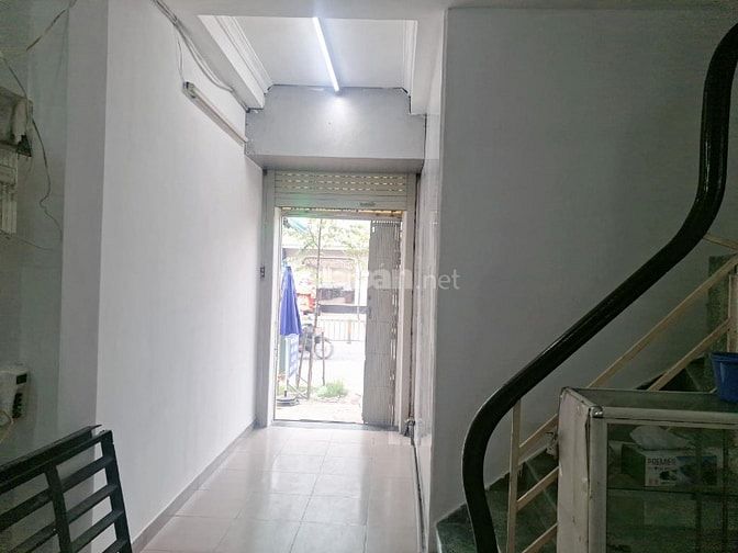 Bán nhà 3 tầng chính chủ 1 đời – mặt tiền Phạm Hùng, Quận 8 - ở và KD