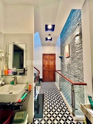 BÁN NHÀ MẶT TIỀN PHAN VĂN HỚN,160M2 XÂY 3 TẦNG, GIÁ 13.5 TỶ.