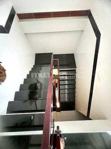 bán nhà mặt tiền kd lê văn khương q12 , dang cho thuê 4.2x24 giá 7.5ty