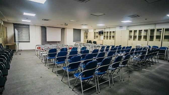 Cho Thuê Toà Văn Phòng 980m2 - 275Triệu/Tháng Phố Dịch Vọng, Cầu Giấy