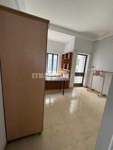 Cho thuê phòng trọ mới 100%, mỗi phòng đều có cửa sổ hướng sân vườn 