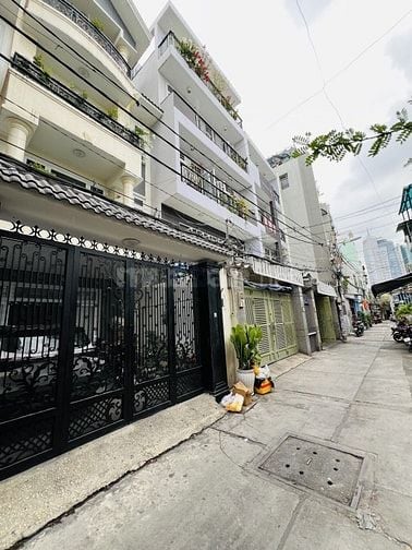 CẦN BÁN NHÀ ĐẸP GIÁ TỐT – PHAN VĂN HÂN, P17, BÌNH THẠNH – NGAY SÁT QUẬ