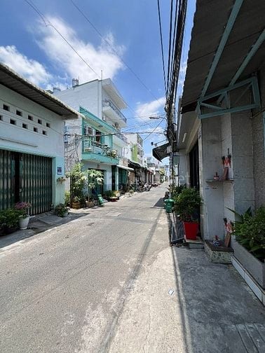 Bán nhà Liên Khu 16-18, Bình Tân cách Tên Lửa 300m, 4x25m, 3t, 6.8 tỷ