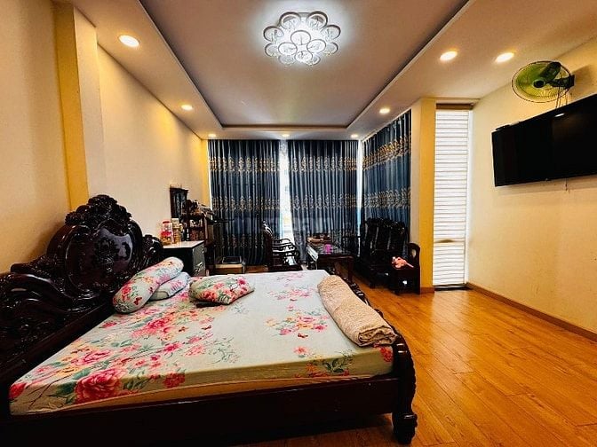 MẶT TIỀN BÀU CÁT 200m2( 7 x 28 ) Biệt thự 3 tầng giá tốt P14 Tân Bình