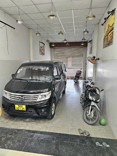 Bán nhà mặt tiền - đúc 5 tầng - đường Nguyễn Văn Quá - Giảm hơn 1 tỷ