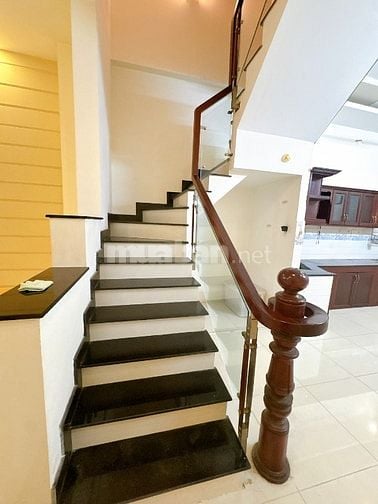 CHO THUÊ NNHÀ MT NGUYÊN CĂN. Dt : 4x20m. TRỆT 2 LẦU . 