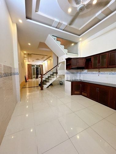 CHO THUÊ NNHÀ MT NGUYÊN CĂN. Dt : 4x20m. TRỆT 2 LẦU . 