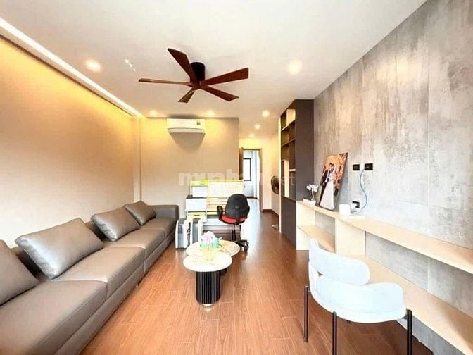 Siêu phẩm Hoàng Cầu vỉa hè phân lô ô tô tránh, kinh doanh 45m2*4T*7mMT