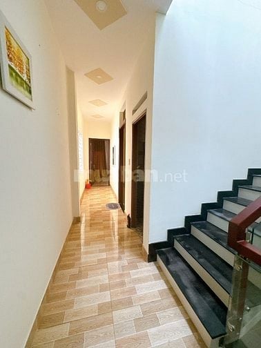 CHO THUÊ NNHÀ MT NGUYÊN CĂN. Dt : 4x20m. TRỆT 2 LẦU . 