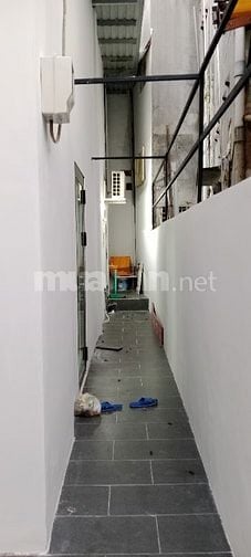 Nhà xe hơi đỗ cửa, 5x11m trệt 1 lửng 2 PN nhà mới đẹp