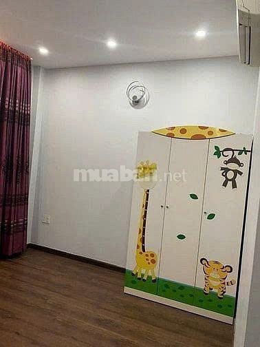 Nhà MT Nguyên Căn 4 lầu KDC Himlam Q7 4 PN, 4 WC đầy đủ NT vào ở ngay