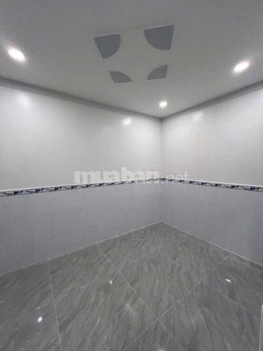 Bán nhà Sổ Hồng Riêng, đường 4m, Bà Điểm - Nguyễn Ảnh Thủ, Hóc Môn