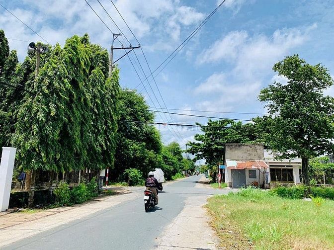 Chủ Ngợp. Bán gấp đất đẹp Tân Thông Hội, 187m,  Giá 780tr