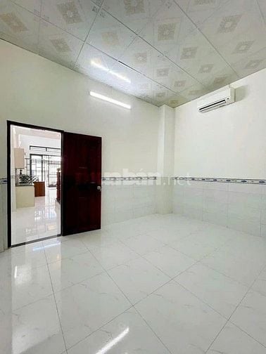 Cần bán nhanh căn nhà mặt tiền đường 850Tr thương lượng sổ Hồng riêng 