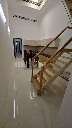 Cho thuê nhà nguyên căn quận 3