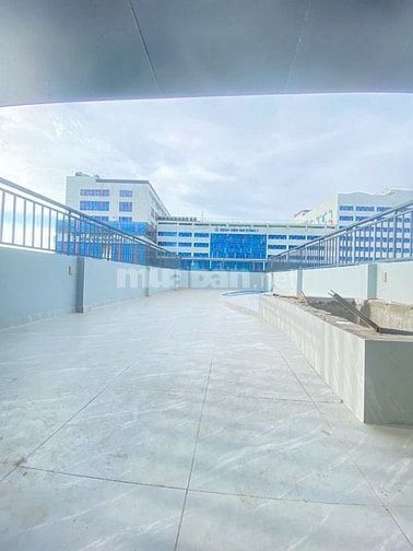 Bán toà nhà 9 tầng tại trung tâm quận 10 