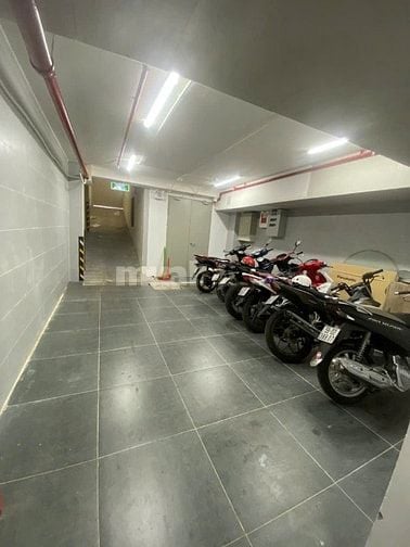 Bán toà nhà 9 tầng tại trung tâm quận 10 